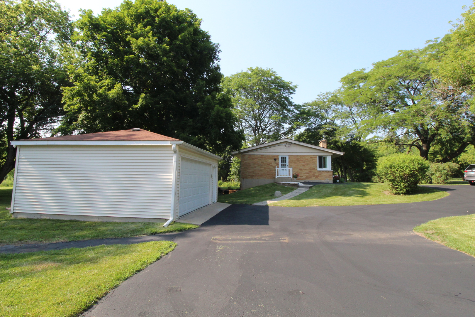 1906 North Green Bay Road Zion, IL 60099 - Photo 28 of 39 Gallery Image 28