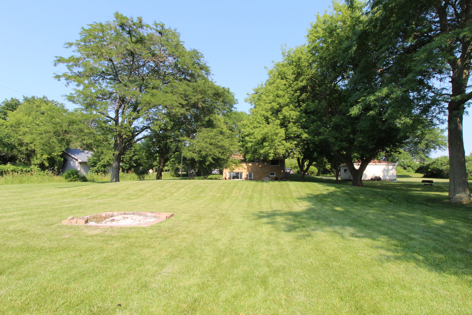 1906 North Green Bay Road Zion, IL 60099 - Photo 30 of 39 Gallery Image 30