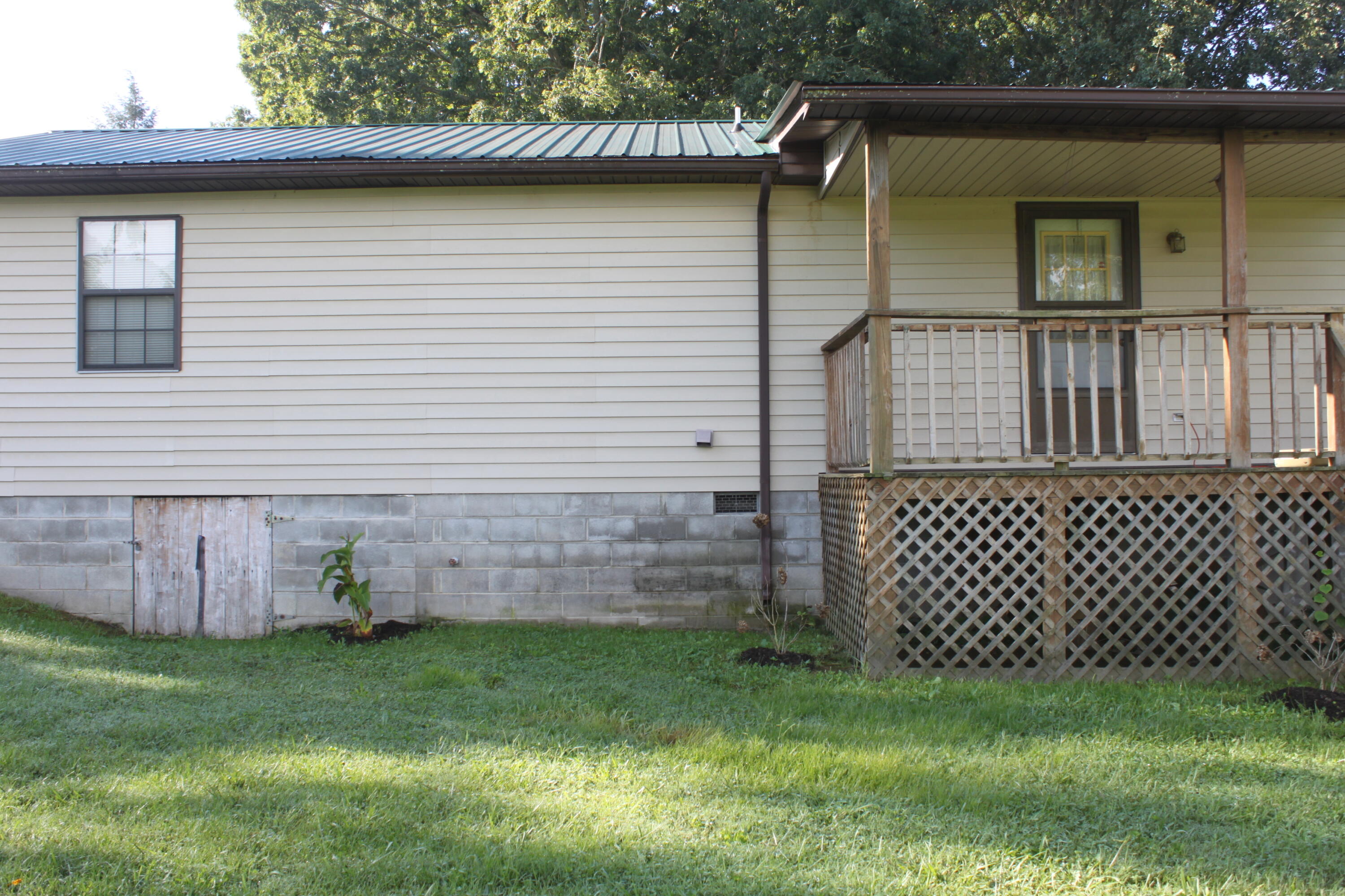 4164 Coopertown Road Oneida, TN 37841 - Photo 8 of 19 IMG_9638