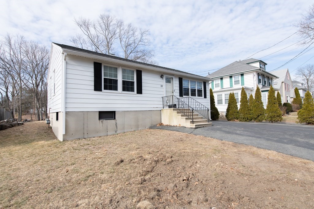 18 Daytona Road Lynn, MA 01904 - Photo 2 of 25 Gallery Image 2