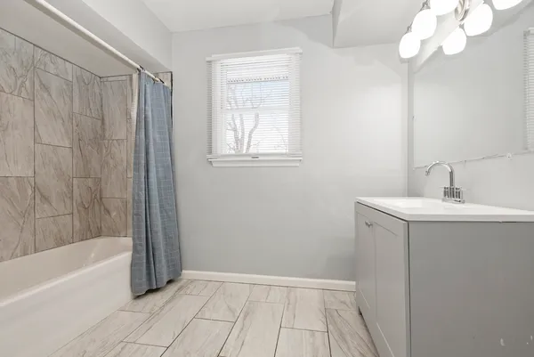 $2,400 | 8342 West Lincoln Highway, Unit 8342, Frankfort, IL 60423