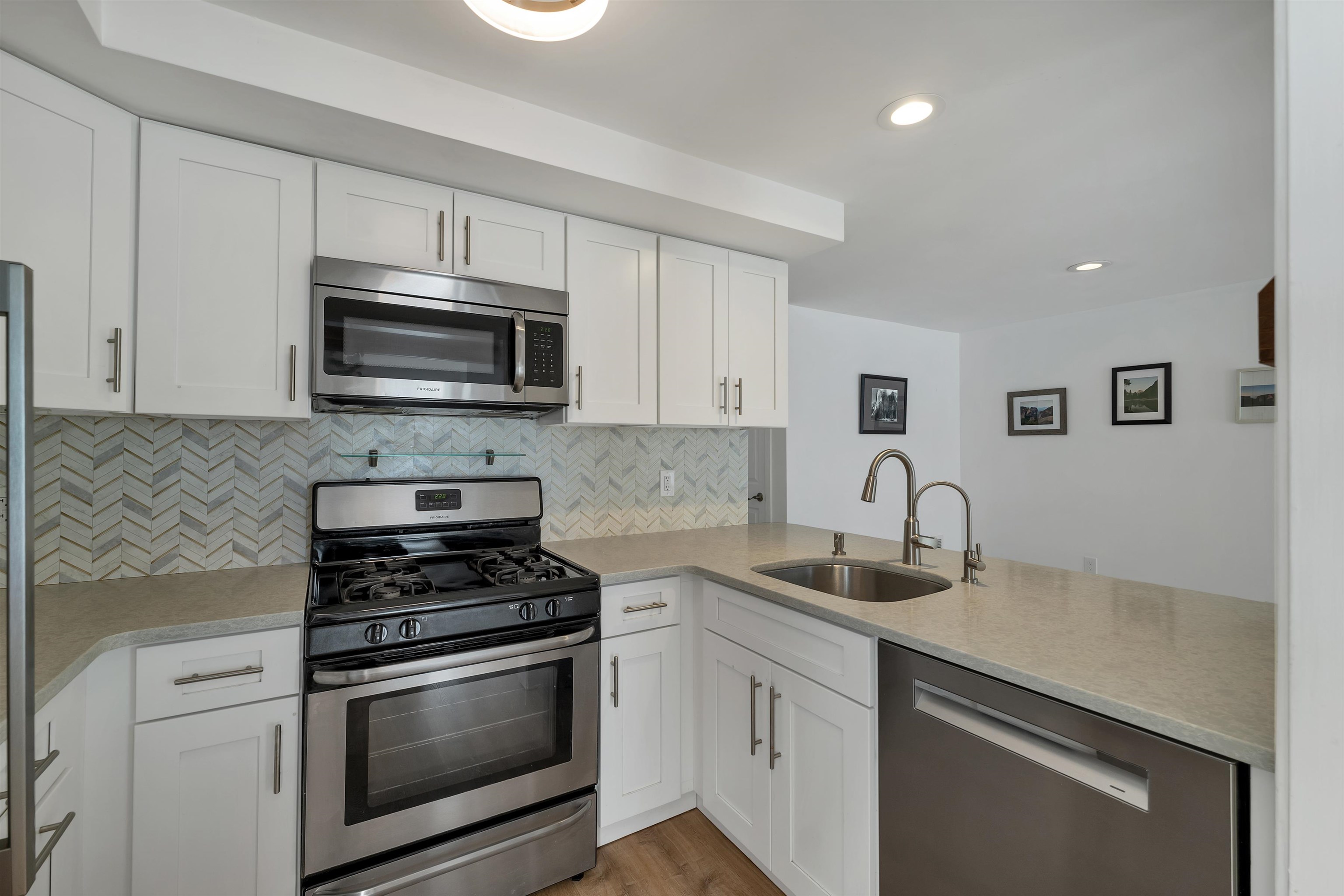 501 Bean Hill Road, Unit 34 Northfield, NH 03276 - Photo 4 of 21