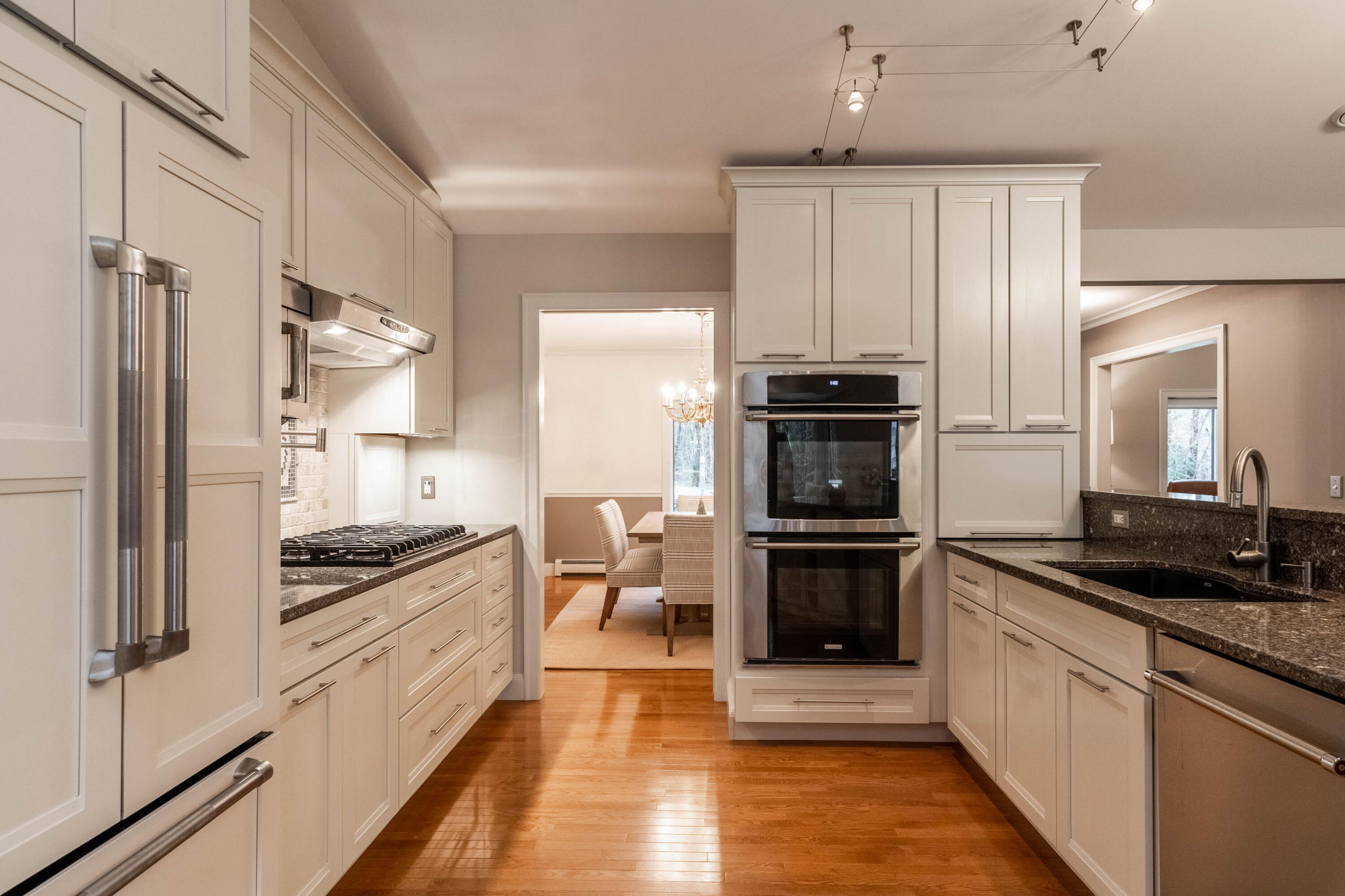 19 Conifer Ridge Cumberland, ME 04110 - Photo 9 of 38 Kitchen