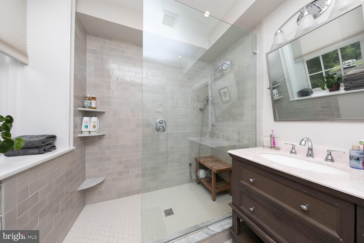 1516 Hampton Road Rydal, PA 19046 - Photo 39 of 67 Bath