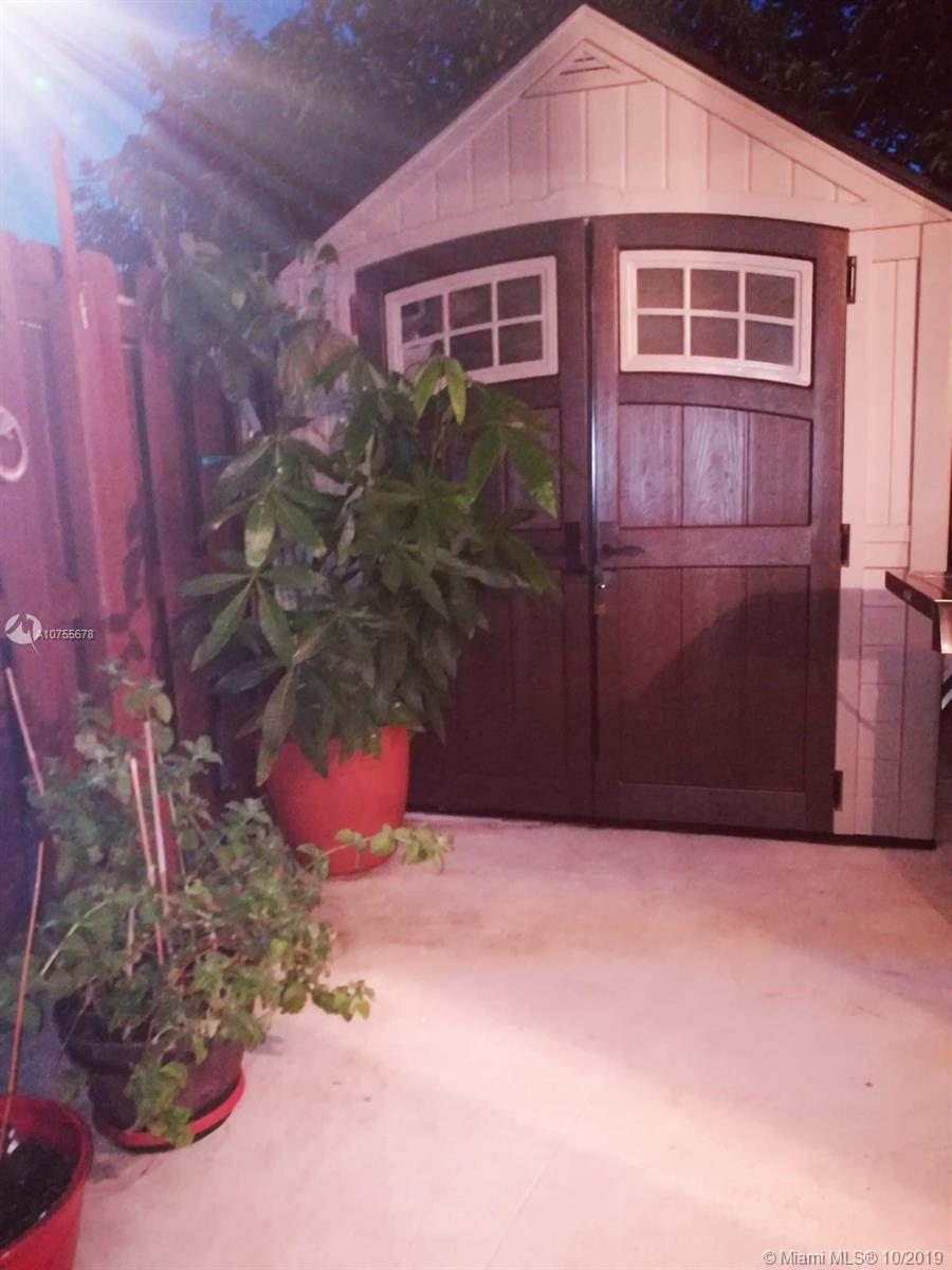 13778 Southwest 170th Lane Miami, FL 33177 - Photo 16 of 17