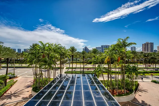 $1,499,000 | 18911 Collins Avenue, Unit 506, Sunny Isles Beach, FL 33160