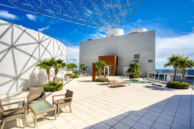 $1,499,000 | 18911 Collins Avenue, Unit 506, Sunny Isles Beach, FL 33160