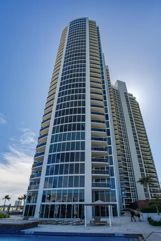 $1,499,000 | 18911 Collins Avenue, Unit 506, Sunny Isles Beach, FL 33160