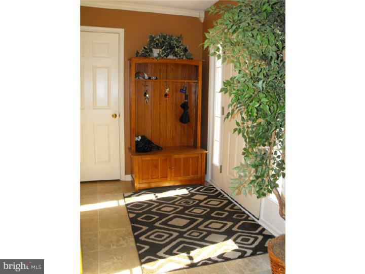 314 Porcher Street Dover, DE 19901 - Photo 3 of 25 Foyer