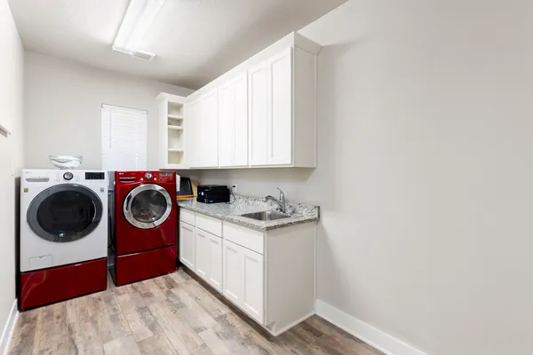 $565,000 | 17406 Orchid Falls Lane, Conroe, TX 77302