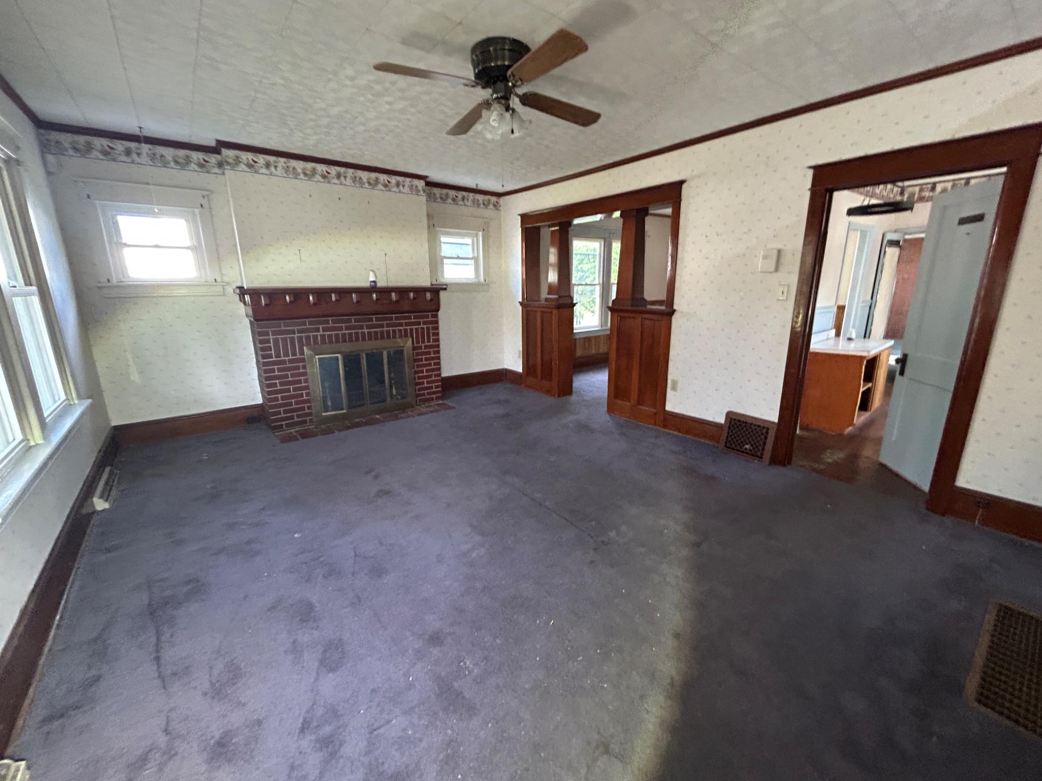 11308 Marbern Road Hagerstown, MD 21740 - Photo 2 of 13 Living