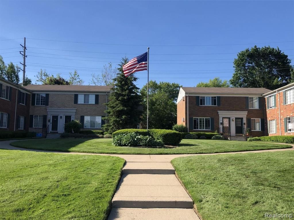 451 Miller Avenue Rochester, MI 48307 - Photo 2 of 21