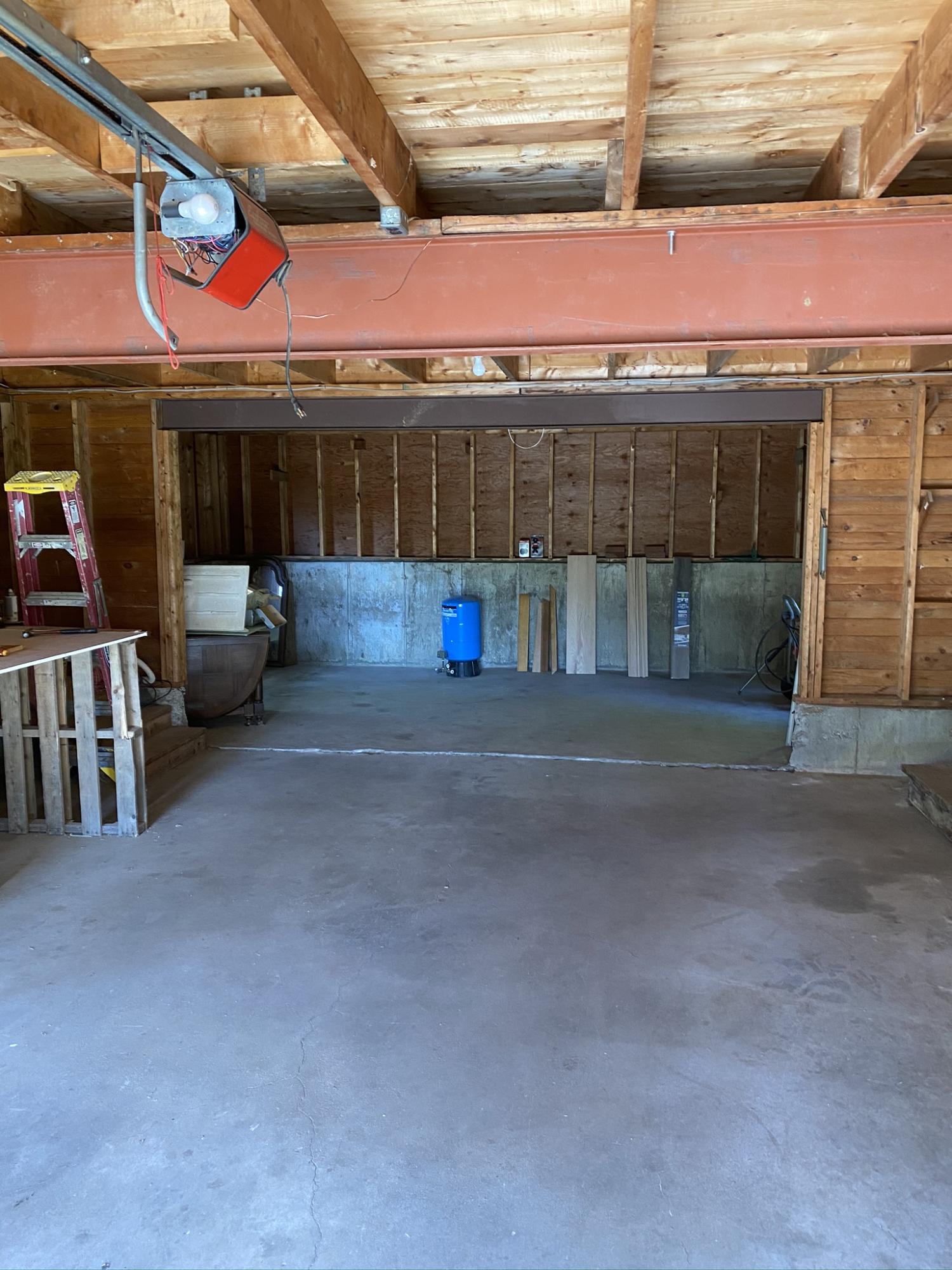 1400 Rt 2 Rumford, ME 04276 - Photo 24 of 34 Garage