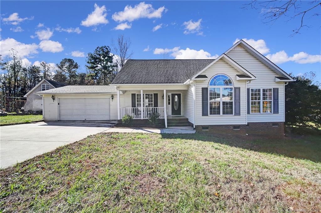 5641 West Liberty Hill Road York, SC 29745 - Photo 1 of 38 Gallery Image 1