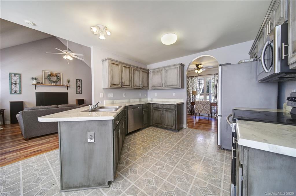 5641 West Liberty Hill Road York, SC 29745 - Photo 14 of 38 Gallery Image 14