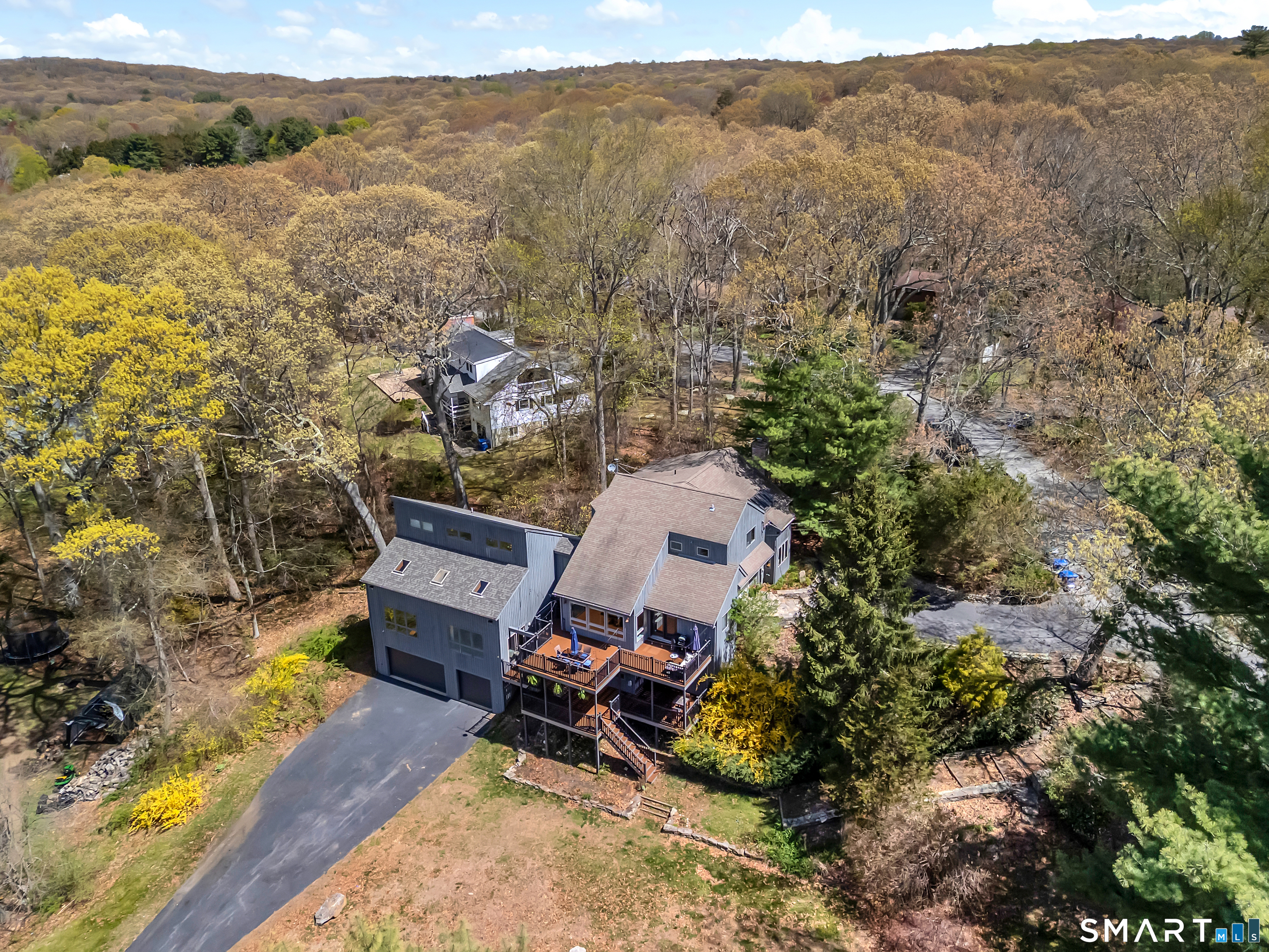 72 Inchcliffe Drive Ledyard, CT 06335 - Photo 3 of 40