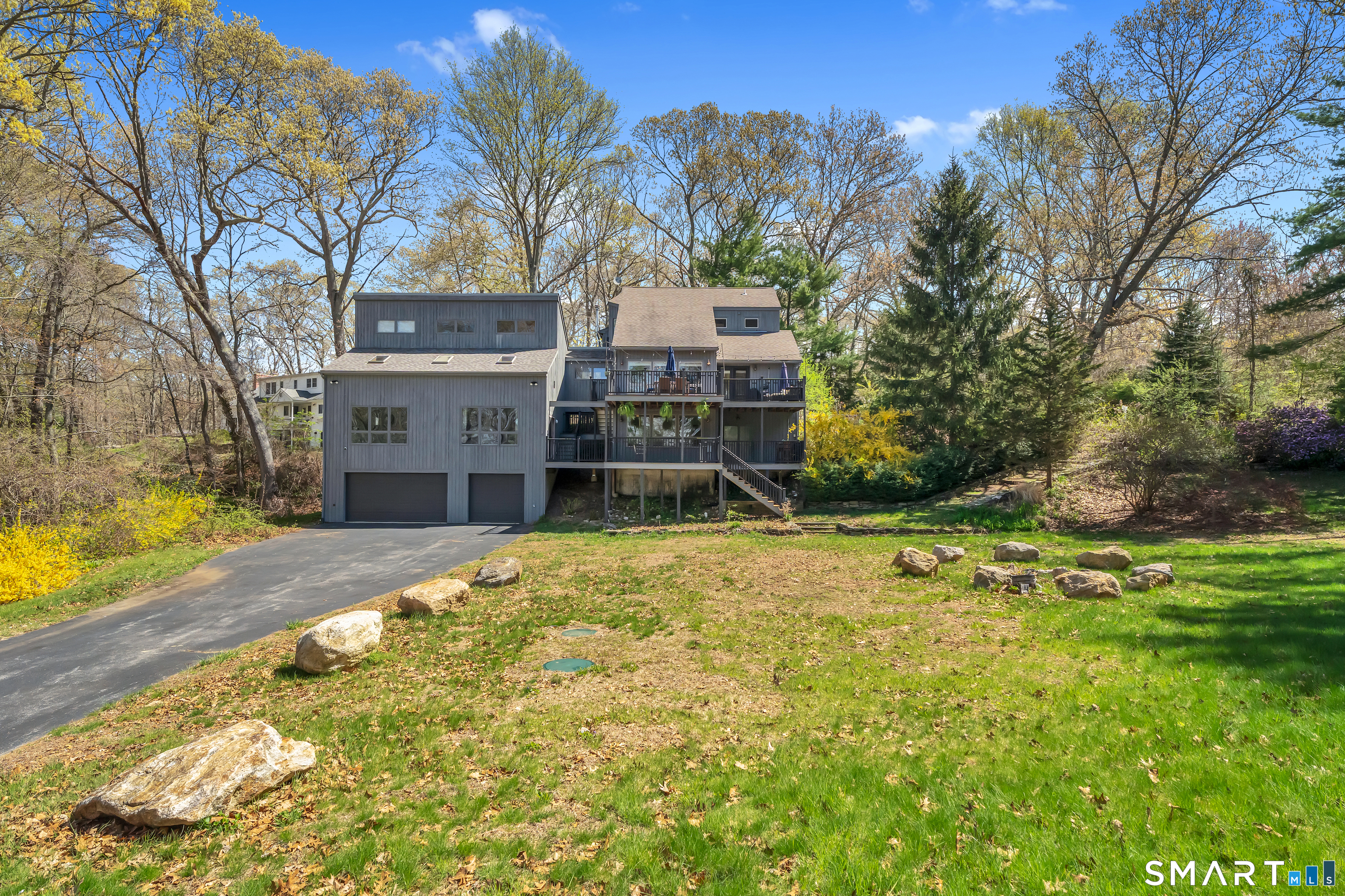 72 Inchcliffe Drive Ledyard, CT 06335 - Photo 4 of 40