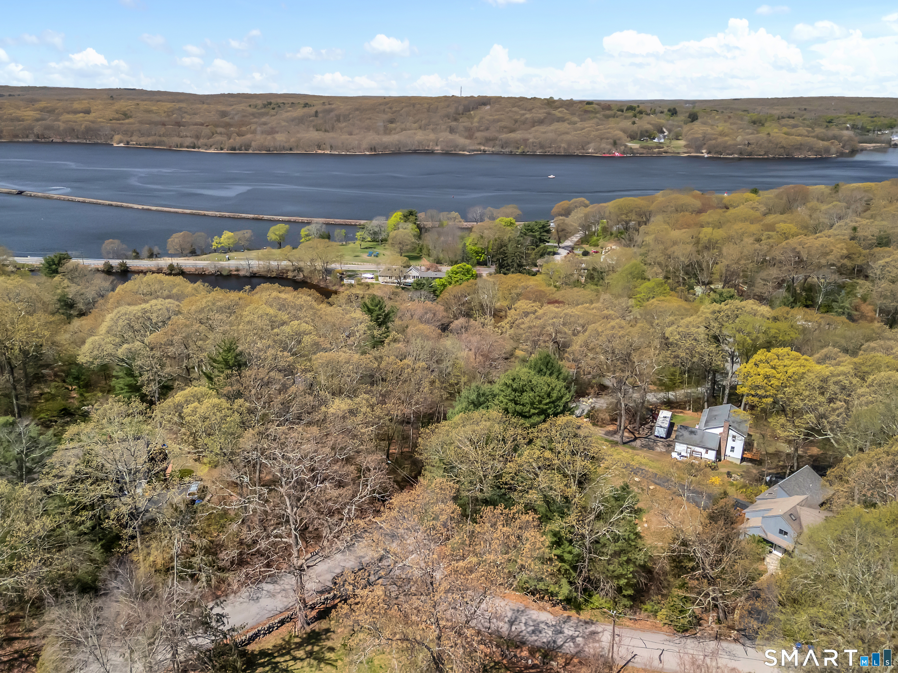 72 Inchcliffe Drive Ledyard, CT 06335 - Photo 6 of 40