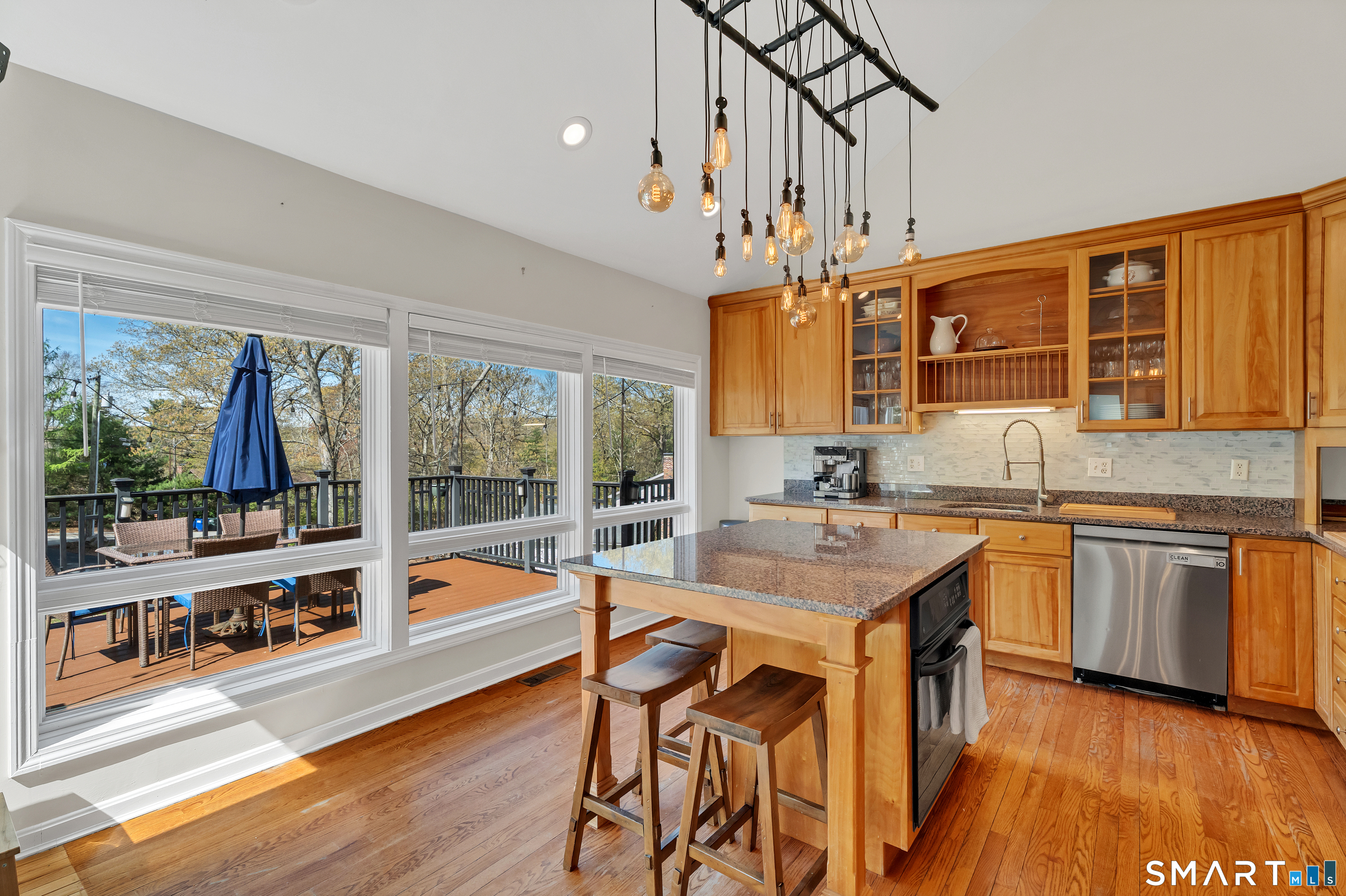 72 Inchcliffe Drive Ledyard, CT 06335 - Photo 8 of 40