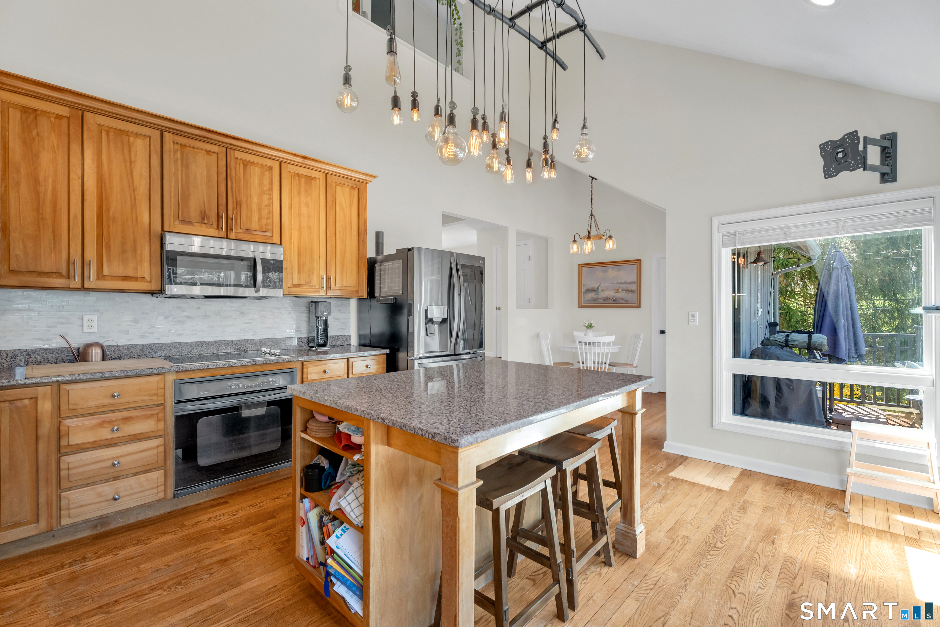72 Inchcliffe Drive Ledyard, CT 06335 - Photo 9 of 40
