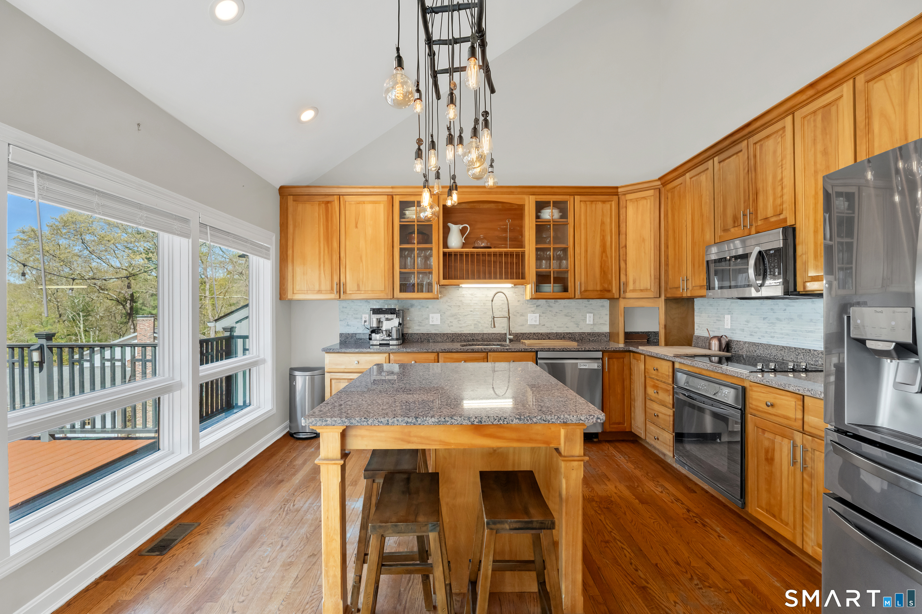 72 Inchcliffe Drive Ledyard, CT 06335 - Photo 10 of 40