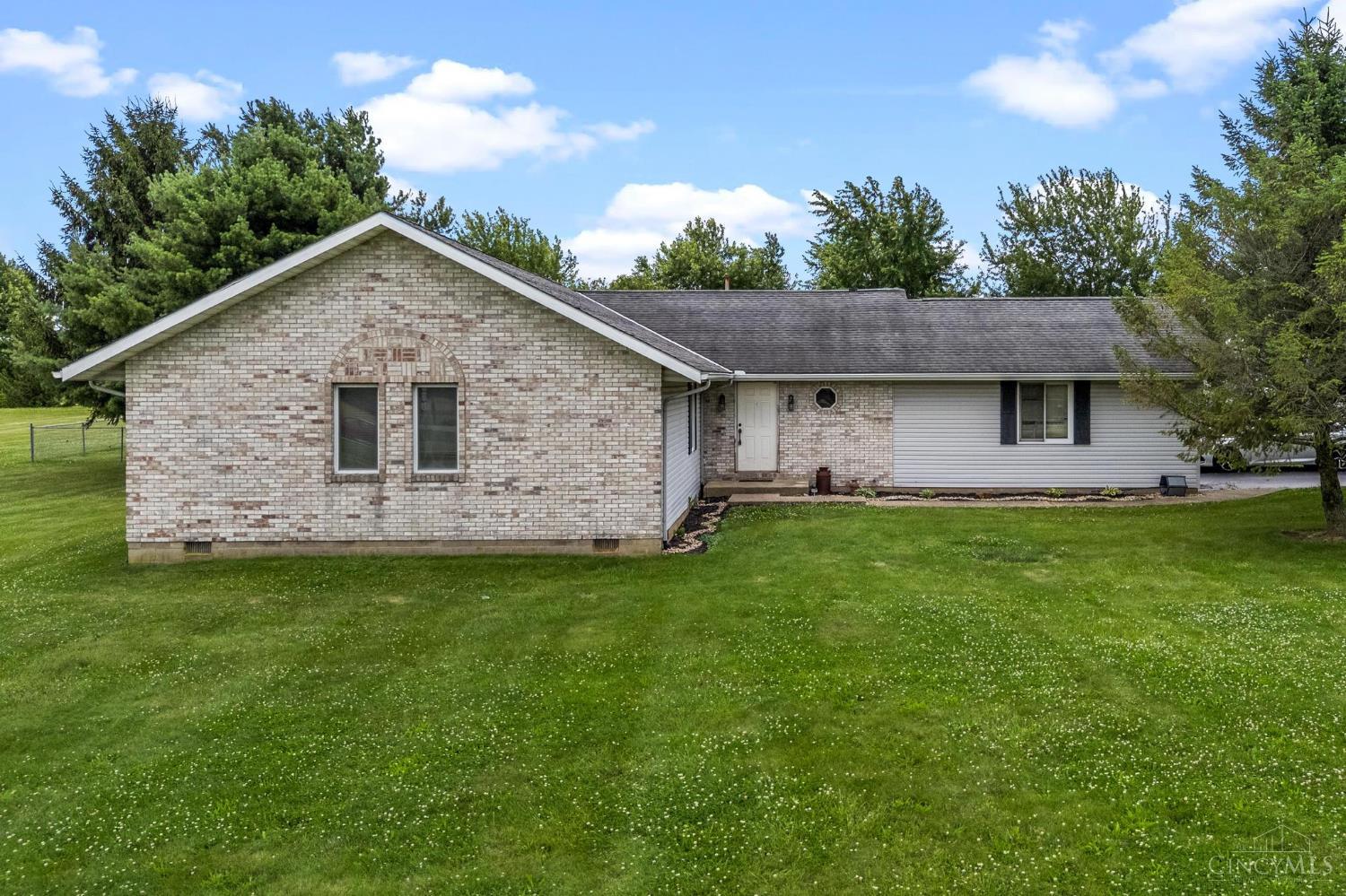 31 South State Rte 72 Sabina, OH 45169 - Photo 1 of 22