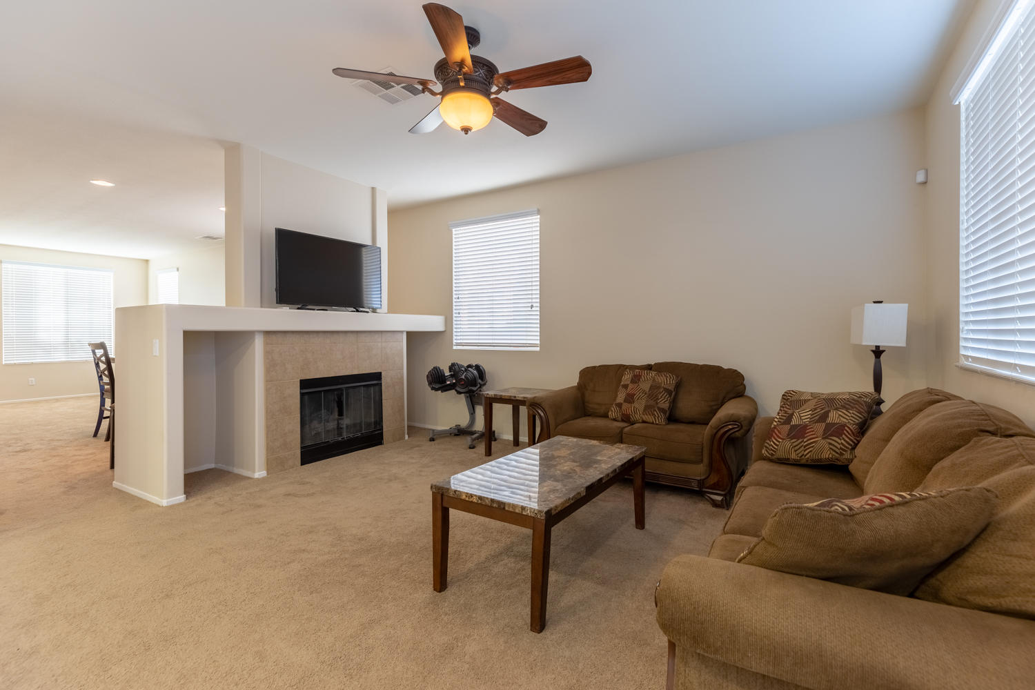 43864 Spring Street Lancaster, CA 93536 - Photo 5 of 32 43864 Spring St. Lancaster_006