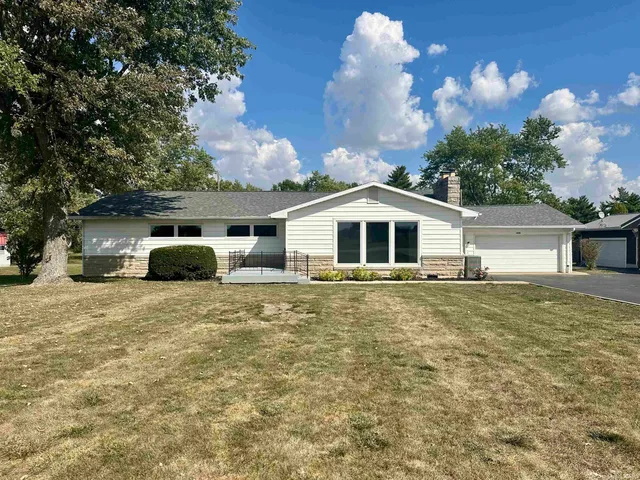 $299,999 | 2214 North Wabash Road, Marion, IN 46952
