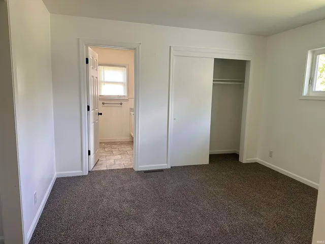 $299,999 | 2214 North Wabash Road, Marion, IN 46952