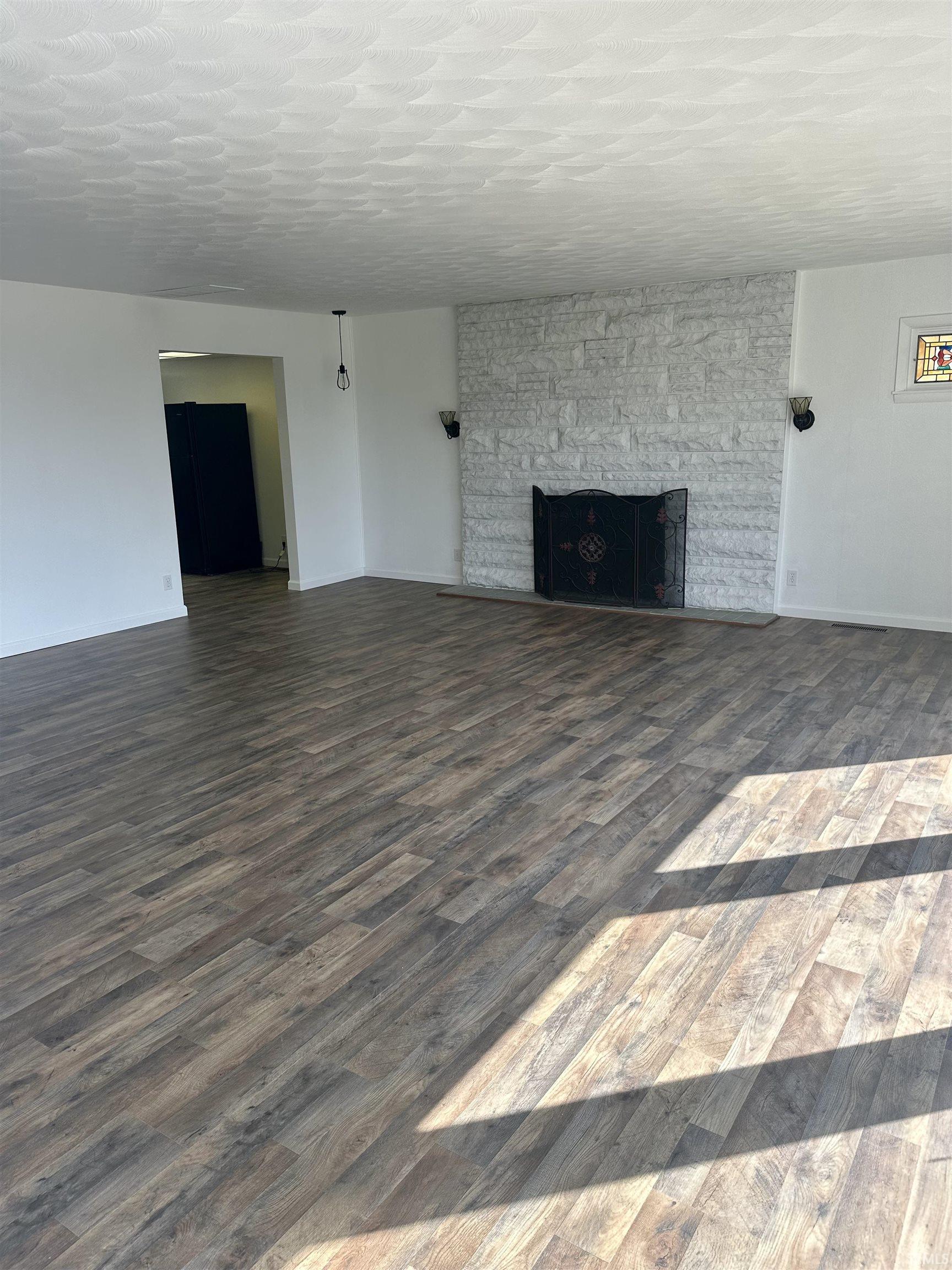 2214 North Wabash Road Marion, IN 46952 - Photo 5 of 29