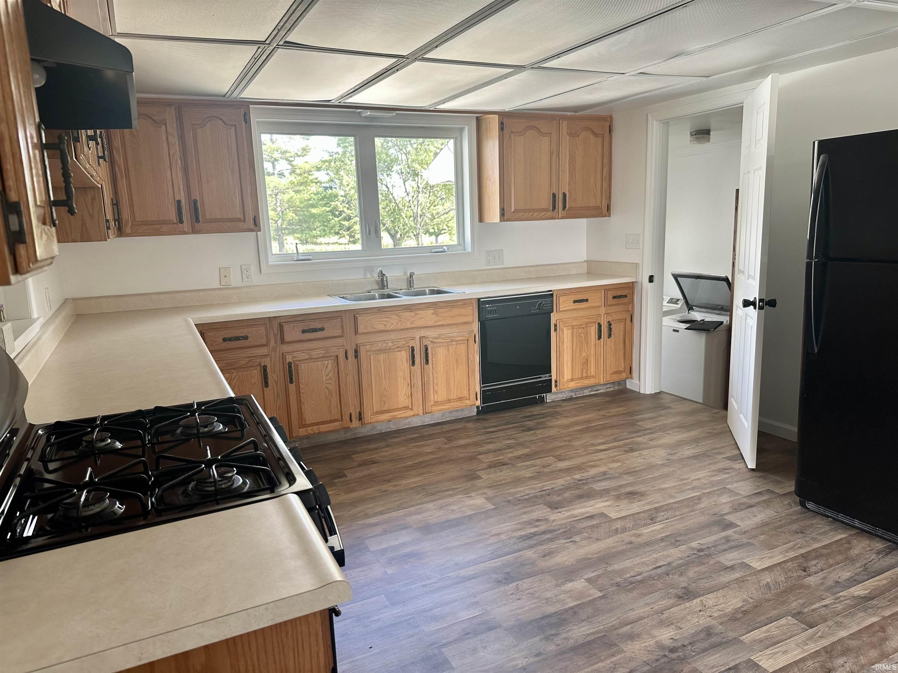 2214 North Wabash Road Marion, IN 46952 - Photo 8 of 29