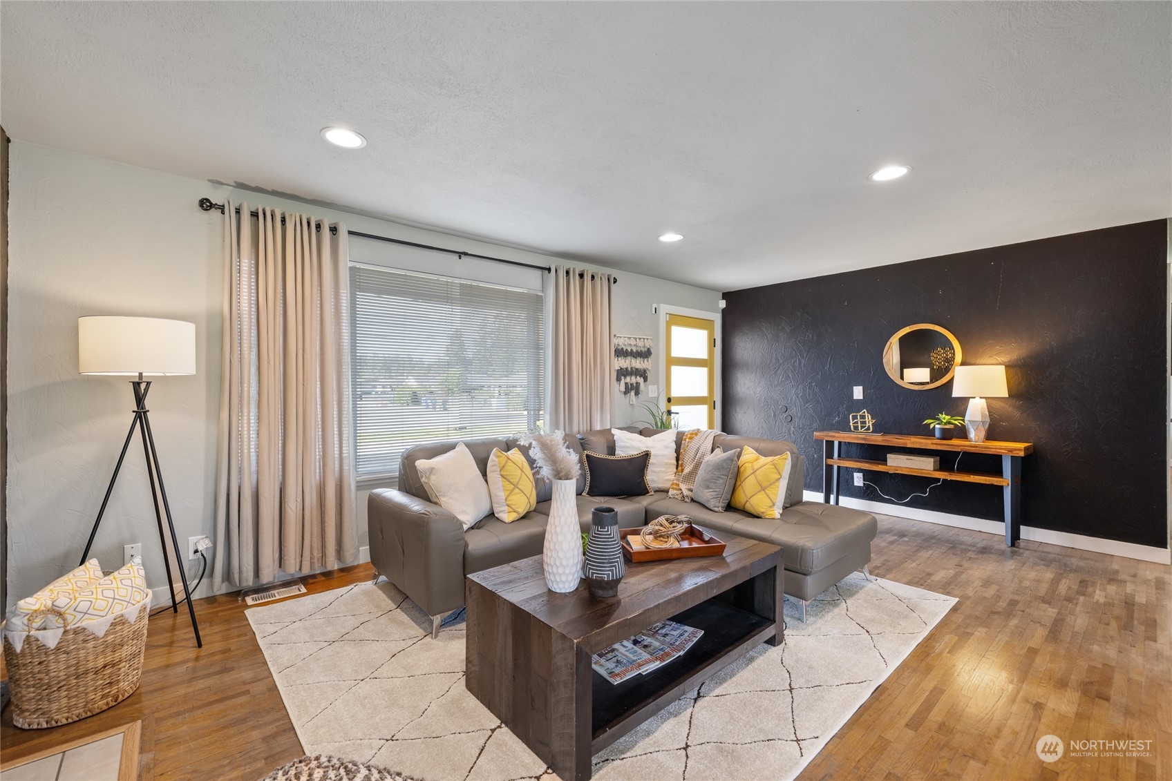 11701 Military Road Southwest Lakewood, WA 98498 - Photo 6 of 34 Gallery Image 6