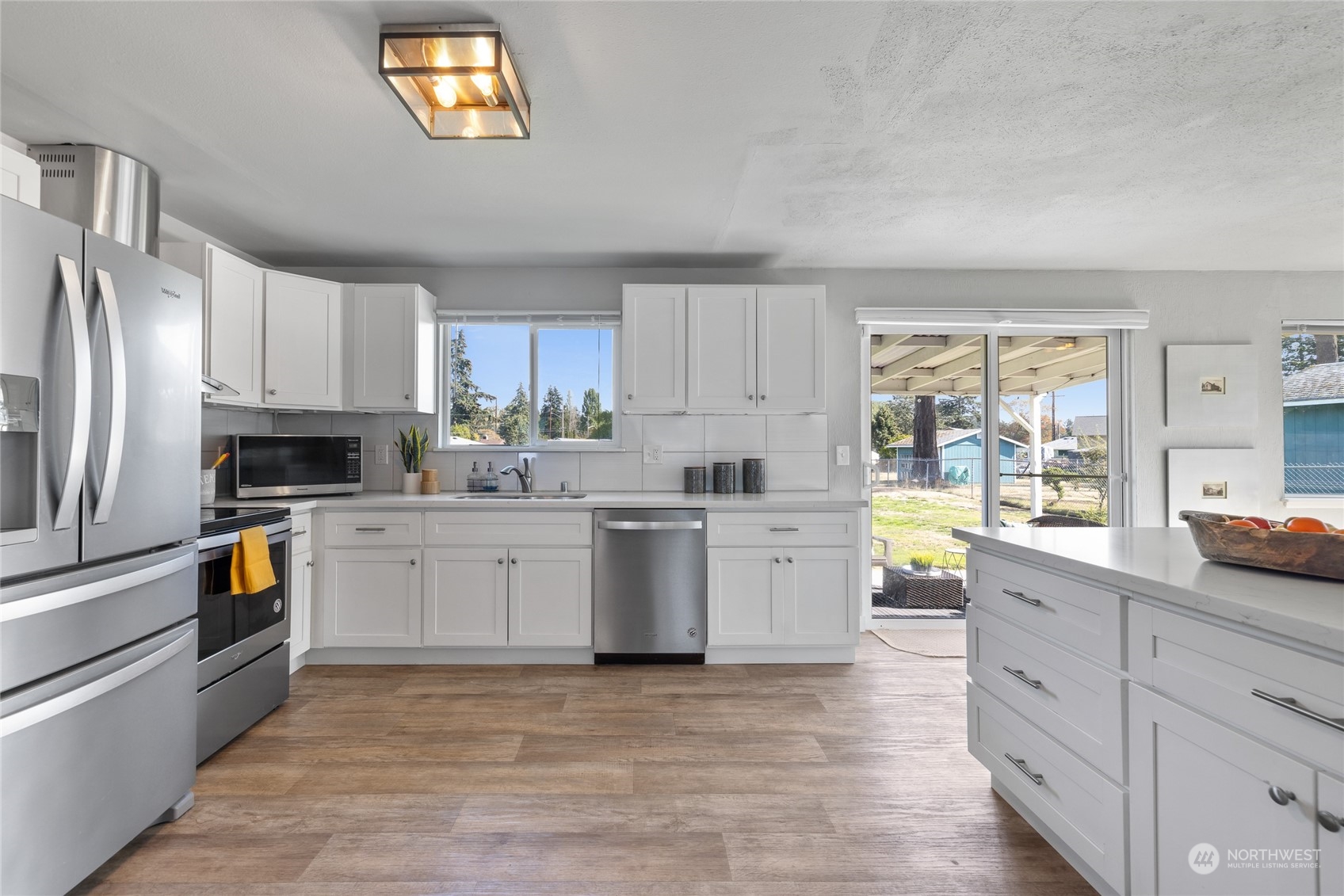 11701 Military Road Southwest Lakewood, WA 98498 - Photo 8 of 34 Gallery Image 8