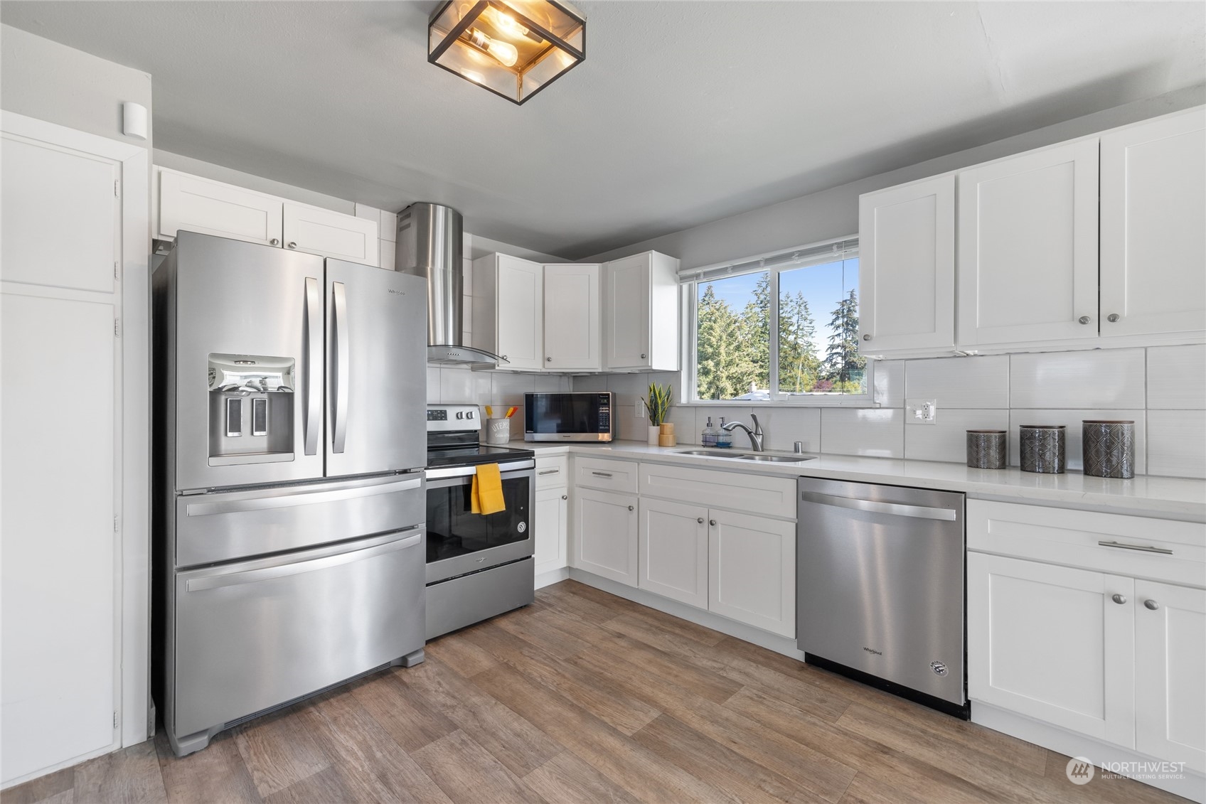 11701 Military Road Southwest Lakewood, WA 98498 - Photo 9 of 34 Gallery Image 9