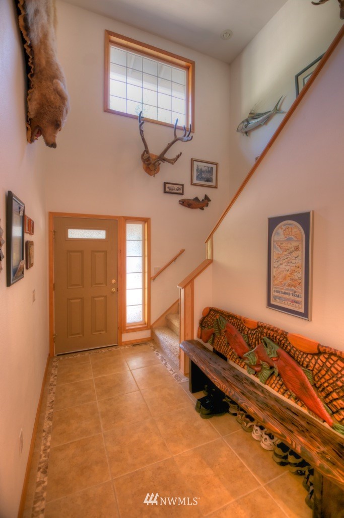 7205 Meridian Road Southeast Olympia, WA 98513 - Photo 2 of 25 Gallery Image 2