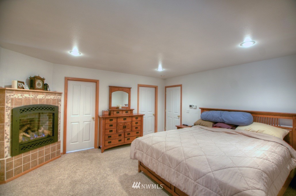 7205 Meridian Road Southeast Olympia, WA 98513 - Photo 12 of 25 Gallery Image 12
