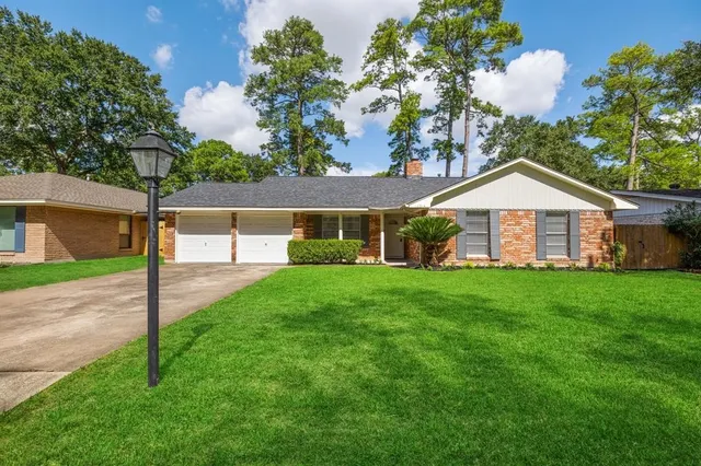 $2,600 | 10214 Londonderry Drive, Houston, TX 77043