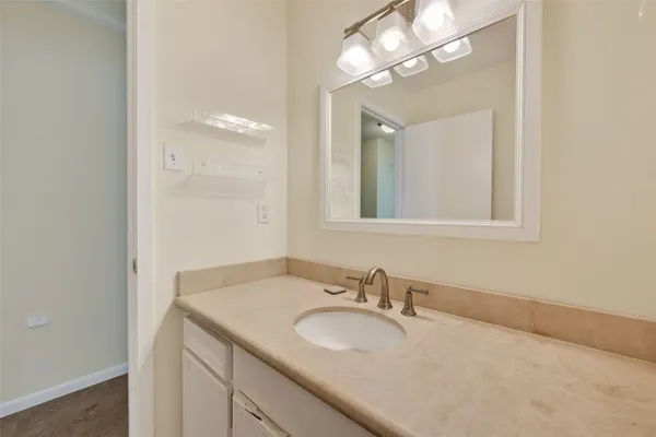 $2,475 | 10214 Londonderry Drive, Houston, TX 77043