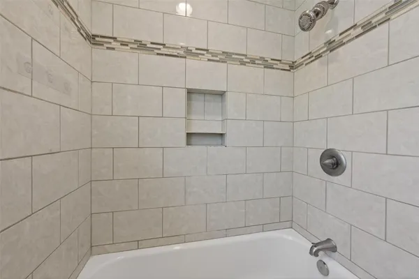 $2,475 | 10214 Londonderry Drive, Houston, TX 77043