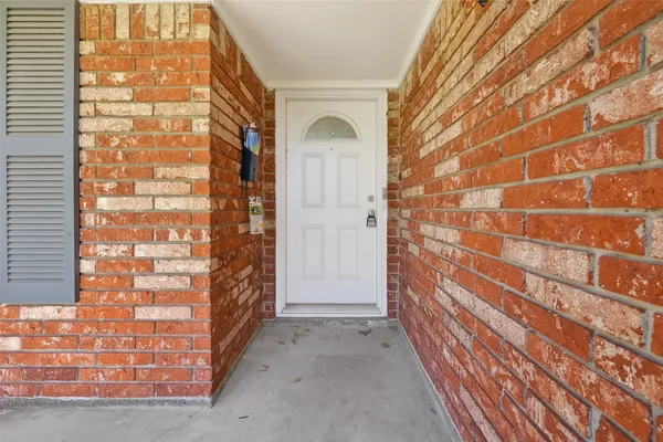 $2,475 | 10214 Londonderry Drive, Houston, TX 77043