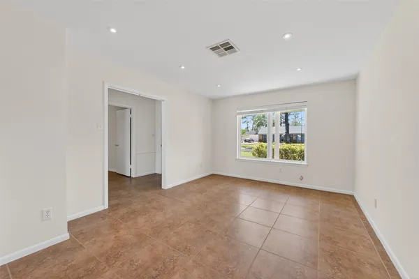 $2,475 | 10214 Londonderry Drive, Houston, TX 77043