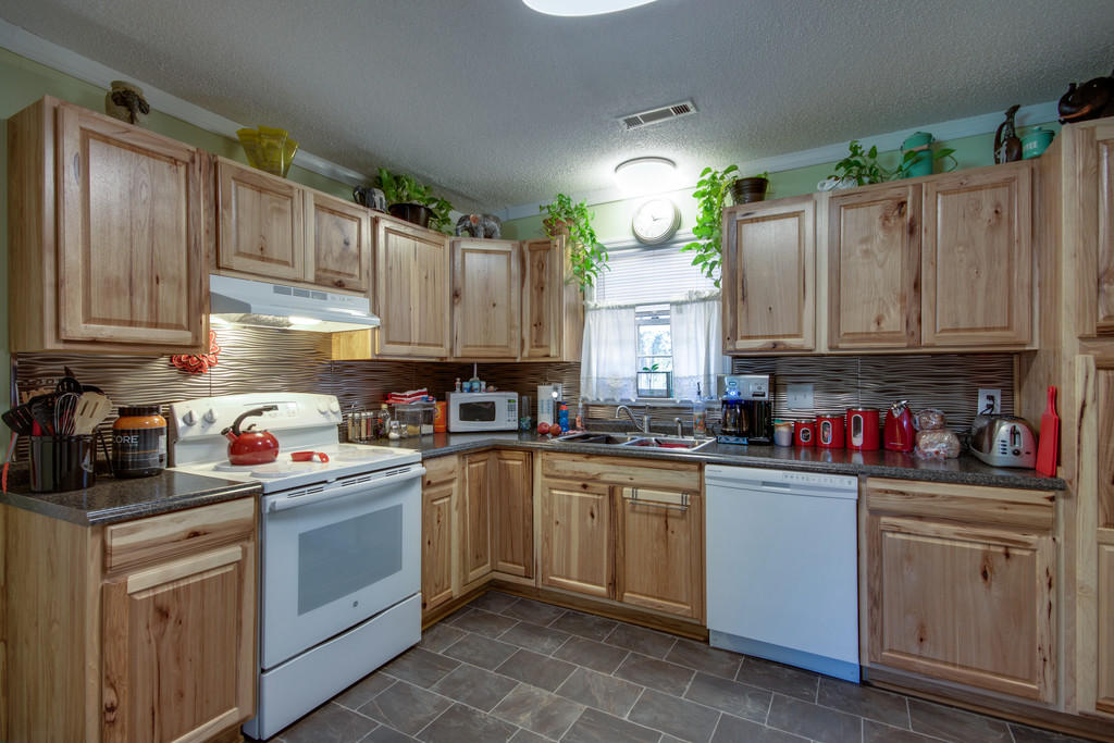 8251 Delhi Road North Charleston, SC 29406 - Photo 9 of 25 ib1601041-1009