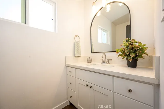 $924,900 | 4524 2nd Avenue, Los Angeles, CA 90043