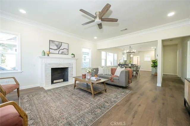 $924,900 | 4524 2nd Avenue, Los Angeles, CA 90043