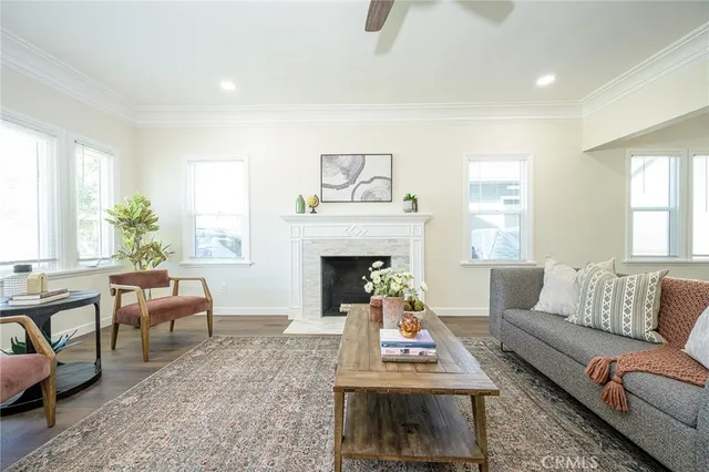 $924,900 | 4524 2nd Avenue, Los Angeles, CA 90043
