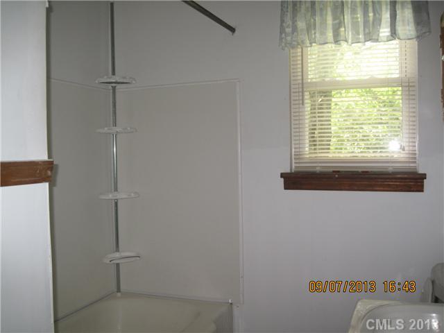 6314 Nesbit Road Waxhaw, NC 28173 - Photo 8 of 15 Gallery Image 8