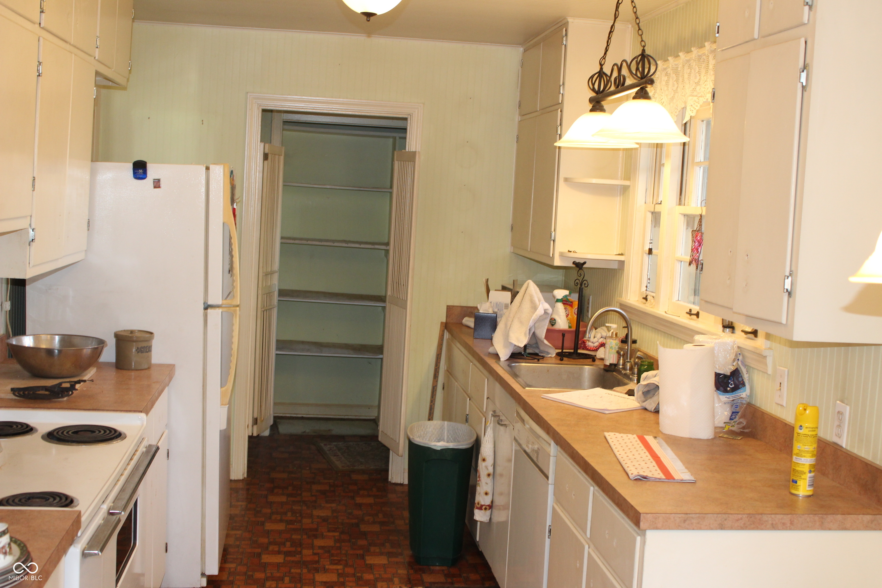 331 Greenwood Avenue Greencastle, IN 46135 - Photo 4 of 10