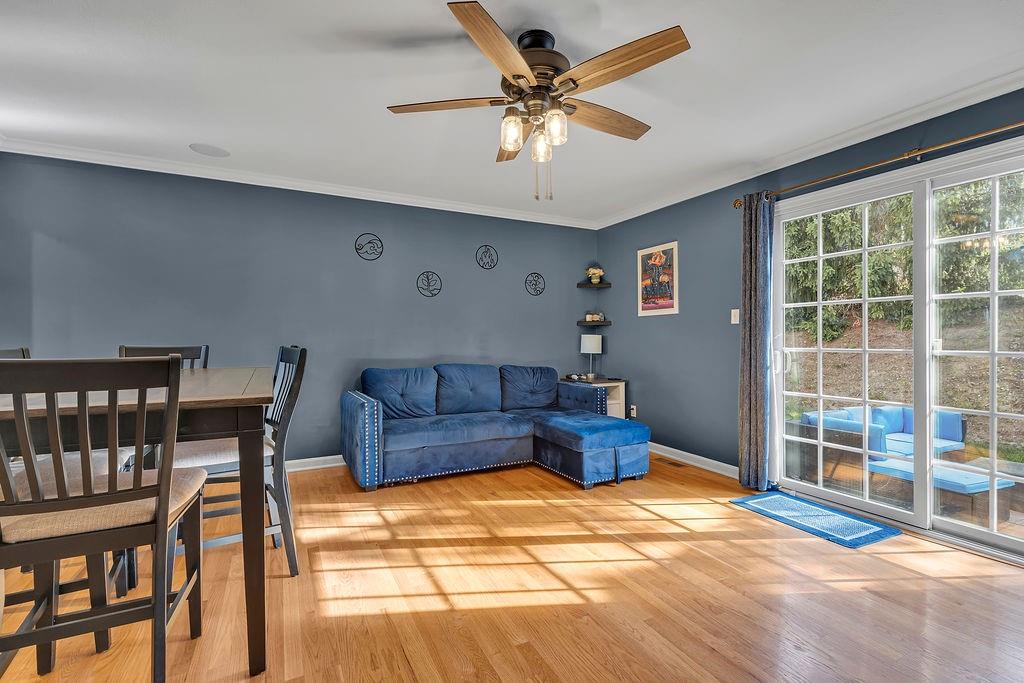 107 Castle View Drive McKees Rocks, PA 15136 - Photo 5 of 25