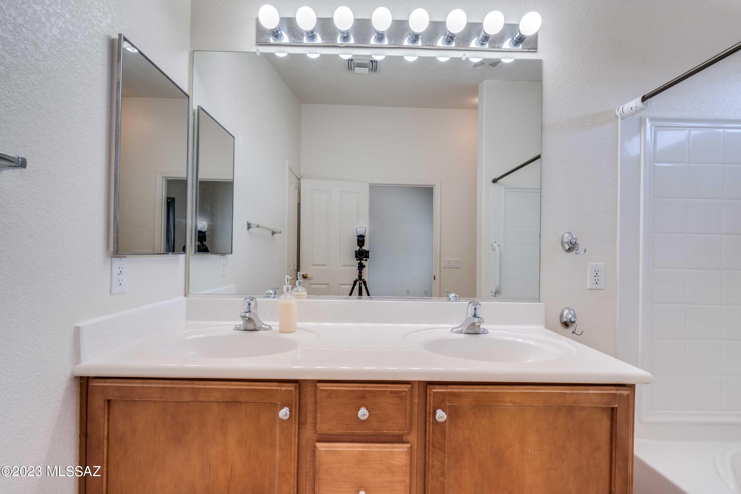 7839 South Splinter Way Tucson, AZ 85756 - Photo 38 of 49