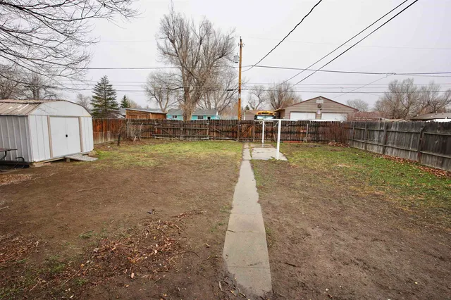 $186,000 | 1537 Kit Carson Avenue, Casper, WY 82604